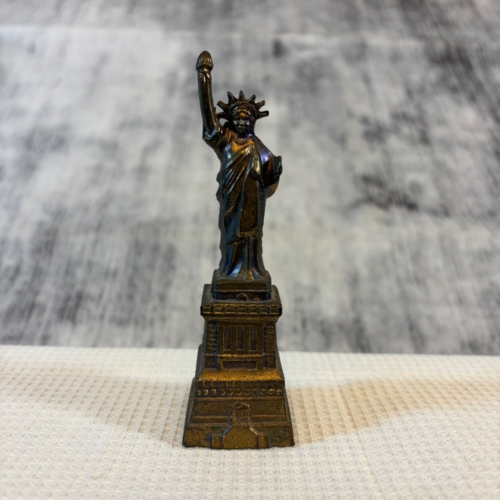 Vintage Statue of Liberty Souvenir Figurine Bronze Tone Metal Made in Japan 4.5"